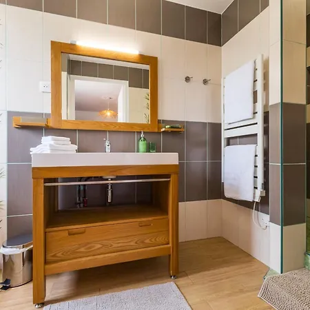 Avec Terrasse Privative - Fr-1-306-1339