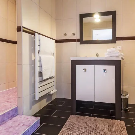 Avec Terrasse Privative - Fr-1-306-1339 Guerande